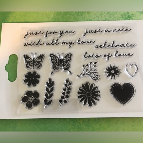 Gemini Heartfelt Wishes Stamp and Die Set - Picture 5 of 5